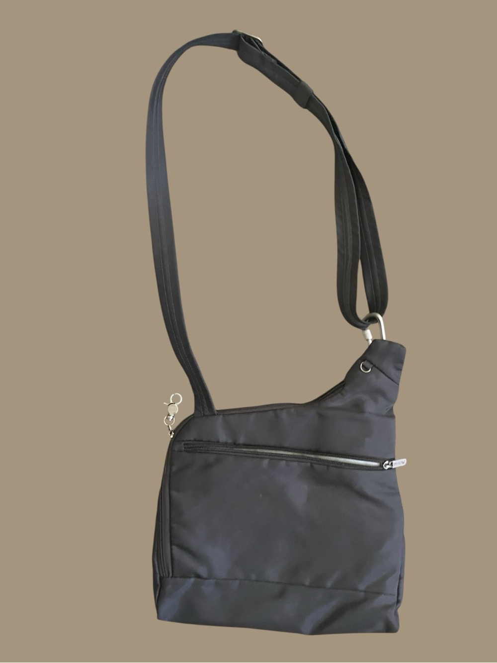 Travelon Anti-Theft Classic Crossbody Bag Locking Zippers RFID Travel Purse - Picture 2 of 6